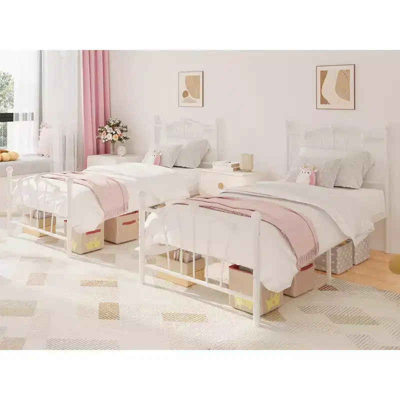 Cadre de lit doubleCadre de lit en métal en forme de cœur avec tête et pied de lit et rangement sous le litPas besoin de sommier tapissier